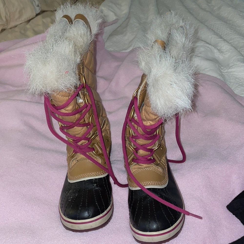 Size 7 Sorel boots